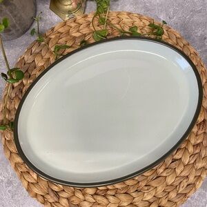 Denby Pottery CAMELOT Dark Green 12" Oval Serving PLATTER ENGLAND Discontinued